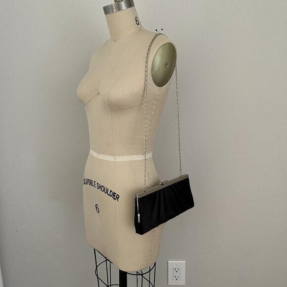 Gunne Sax by Jessica McClintock® Black Pleated Satin Convertible Clutch Chain - Picture 2 of 11